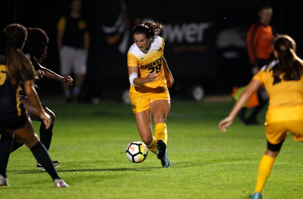 Iowa Hawkeyes Kaleigh Haus (4) against the Missouri Tigers Friday, August 17, 2018 at the Iowa Soccer Complex. (Brian Ray/hawkeyesports.com)