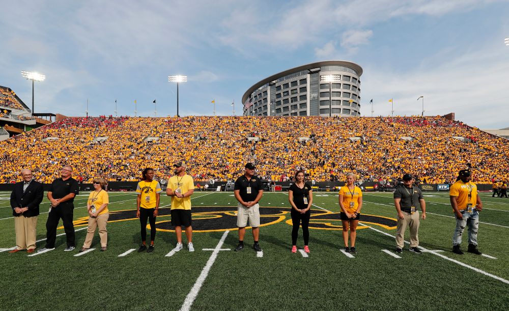 Members of the 2018 Iowa Athletics Hall of Fame Class are introduced Saturday, September 1, 2018 at Kinnick Stadium. (Brian Ray/hawkeyesports.com)