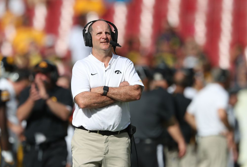 Iowa Hawkeyes defensive coordinator Phil Parker during the Outback Bowl Tuesday, January 1, 2019 at Raymond James Stadium in Tampa, FL. (Brian Ray/hawkeyesports.com)