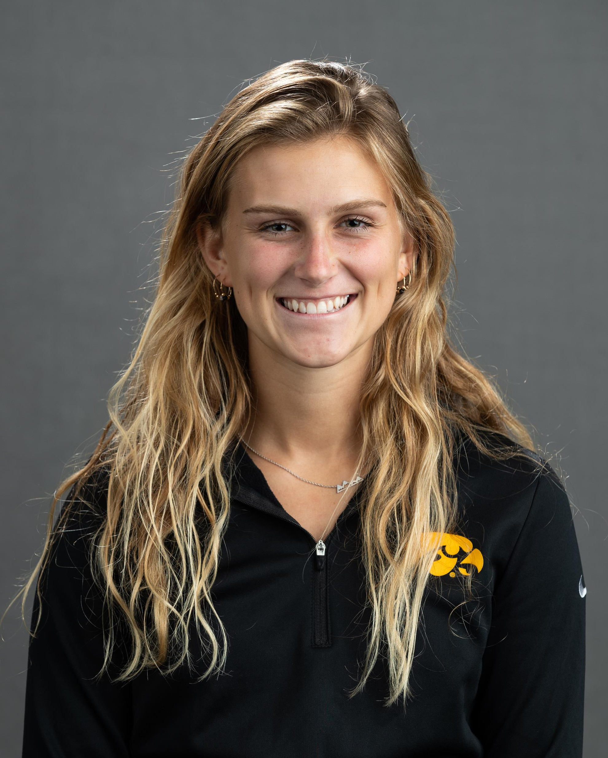 Mia Rafter Mia Ruther - Softball 2019-20 - Iowa Hawkeyes Athletics - Official ...