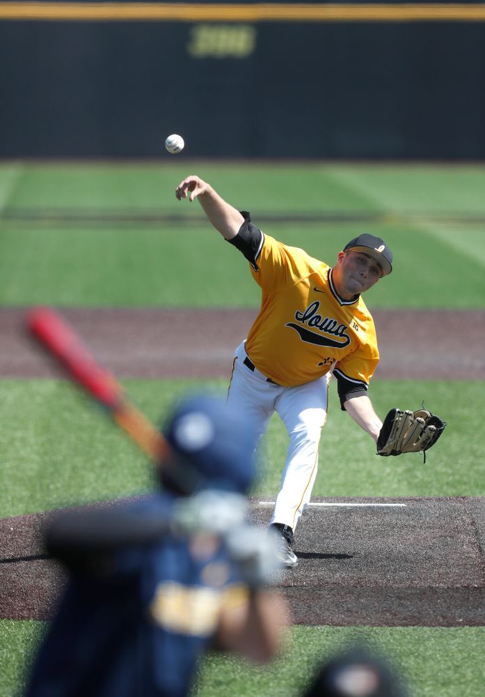 Iowa Hawkeyes pitcher Cole McDonald (11) against the Michigan Wolverines Sunday, April 29, 2018 at Duane Banks Field. (Brian Ray/hawkeyesports.com)