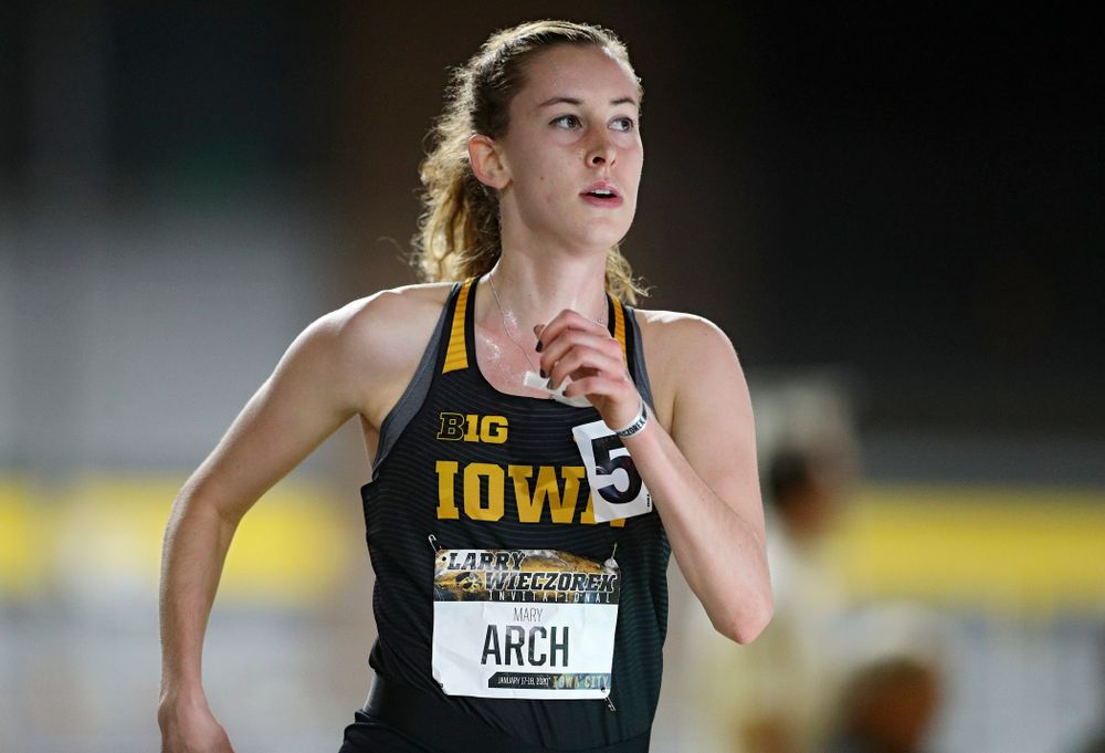 Iowa’s Mary Arch runs the women’s 3000 meter run event during the Larry Wieczorek Invitational at the Recreation Building in Iowa City on Friday, January 17, 2020. (Stephen Mally/hawkeyesports.com)