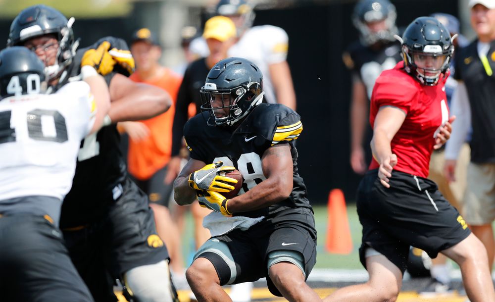 Iowa Hawkeyes running back Toren Young (28) during fall camp practice No. 9 Friday, August 10, 2018 at the Kenyon Practice Facility. (Brian Ray/hawkeyesports.com)