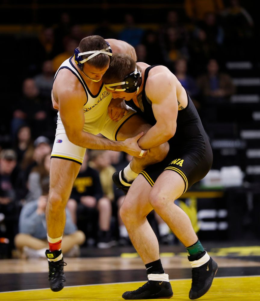 Iowa's Cash Wilcke against Michigan's Kevin Beazley at 197 pounds 