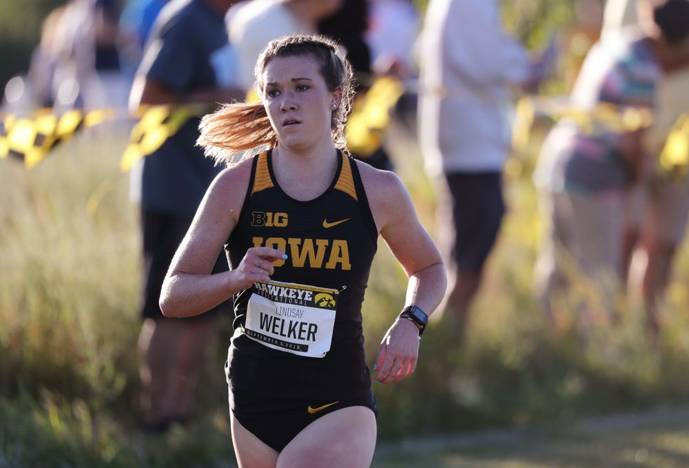 IowaÕs Lindsay Welker runs in the 2019 Hawkeye Invitational Friday, September 6, 2019 at the Ashton Cross Country Course. (Brian Ray/hawkeyesports.com)