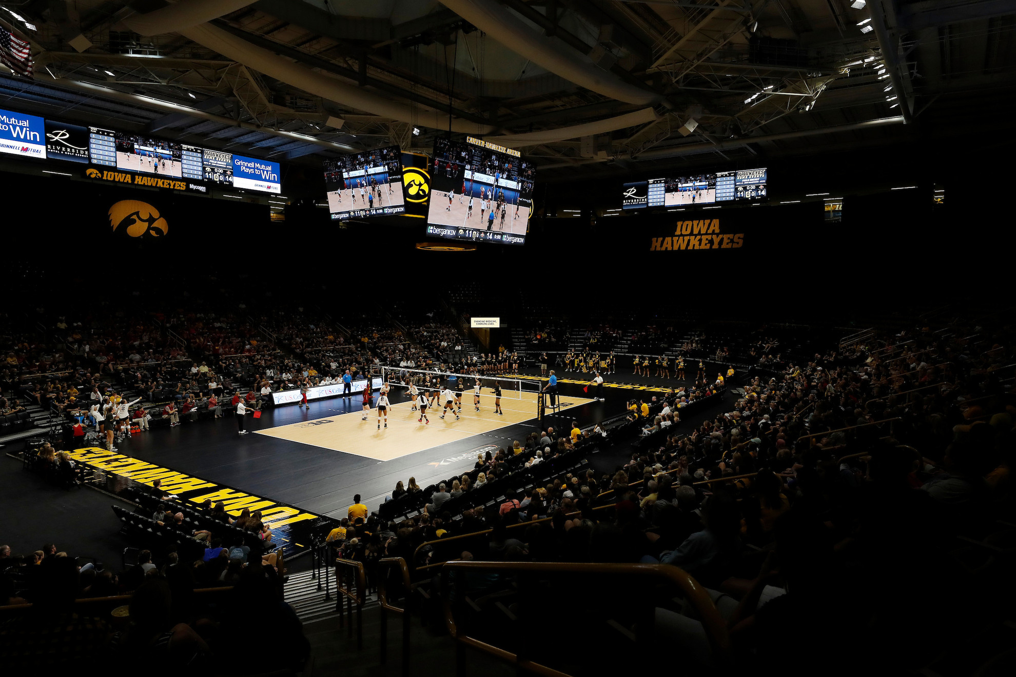 Iowa to Host USC, UCLA at Carver-Hawkeye Arena - Iowa Hawkeyes