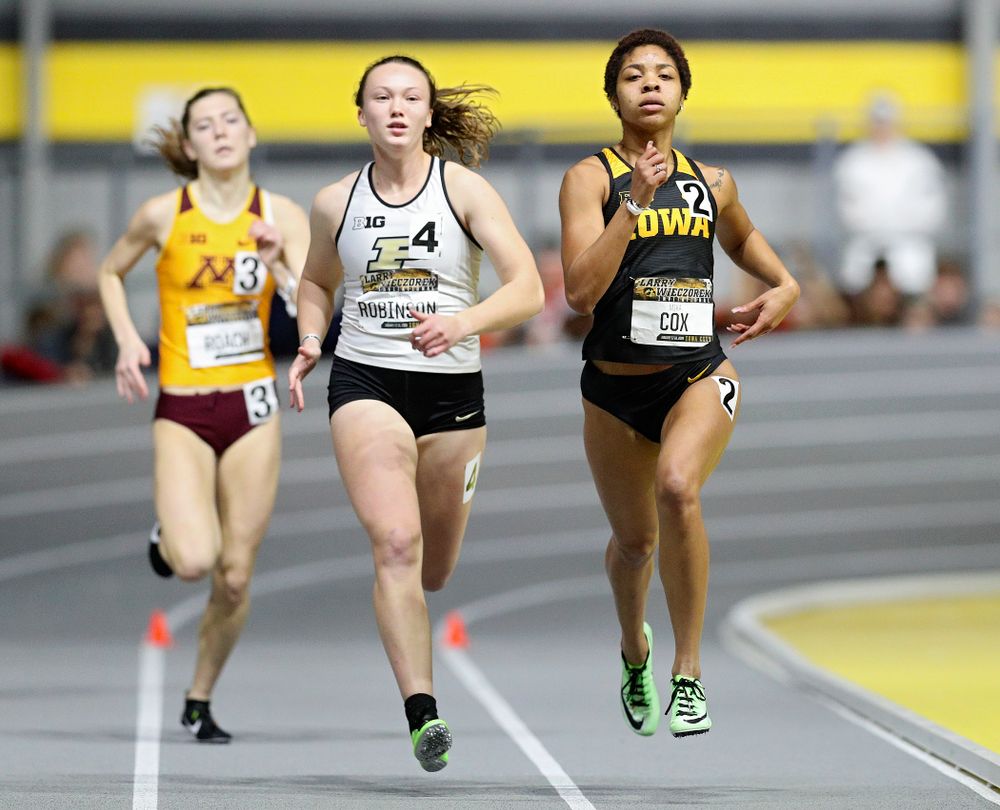 Iowa’s Mika Cox runs the women’s 600 meter run event during the Larry Wieczorek Invitational at the Recreation Building in Iowa City on Friday, January 17, 2020. (Stephen Mally/hawkeyesports.com)
