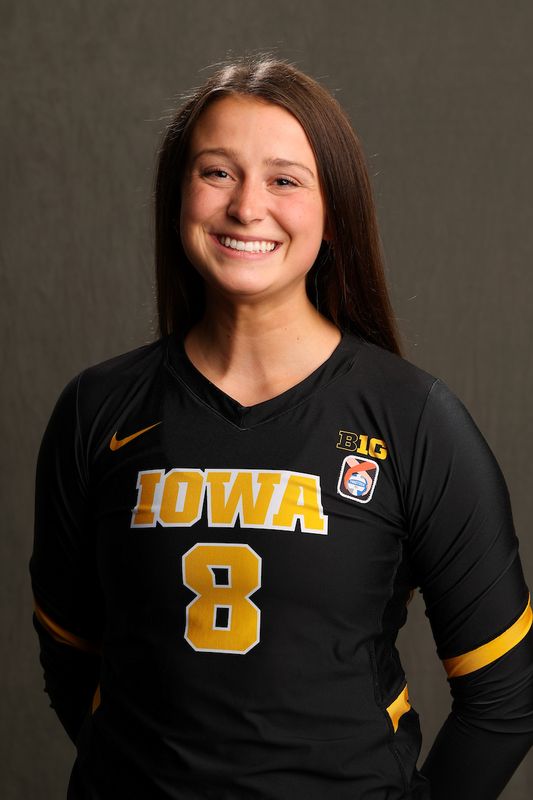 Anna Davis - Volleyball - University of Iowa Athletics