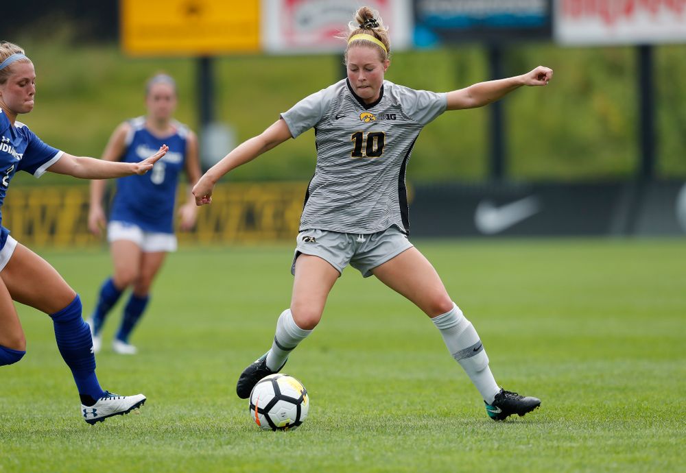 Iowa Hawkeyes Natalie Winters (10) against Indiana State Sunday, August 26, 2018 at the Iowa Soccer Complex. (Brian Ray/hawkeyesports.com)