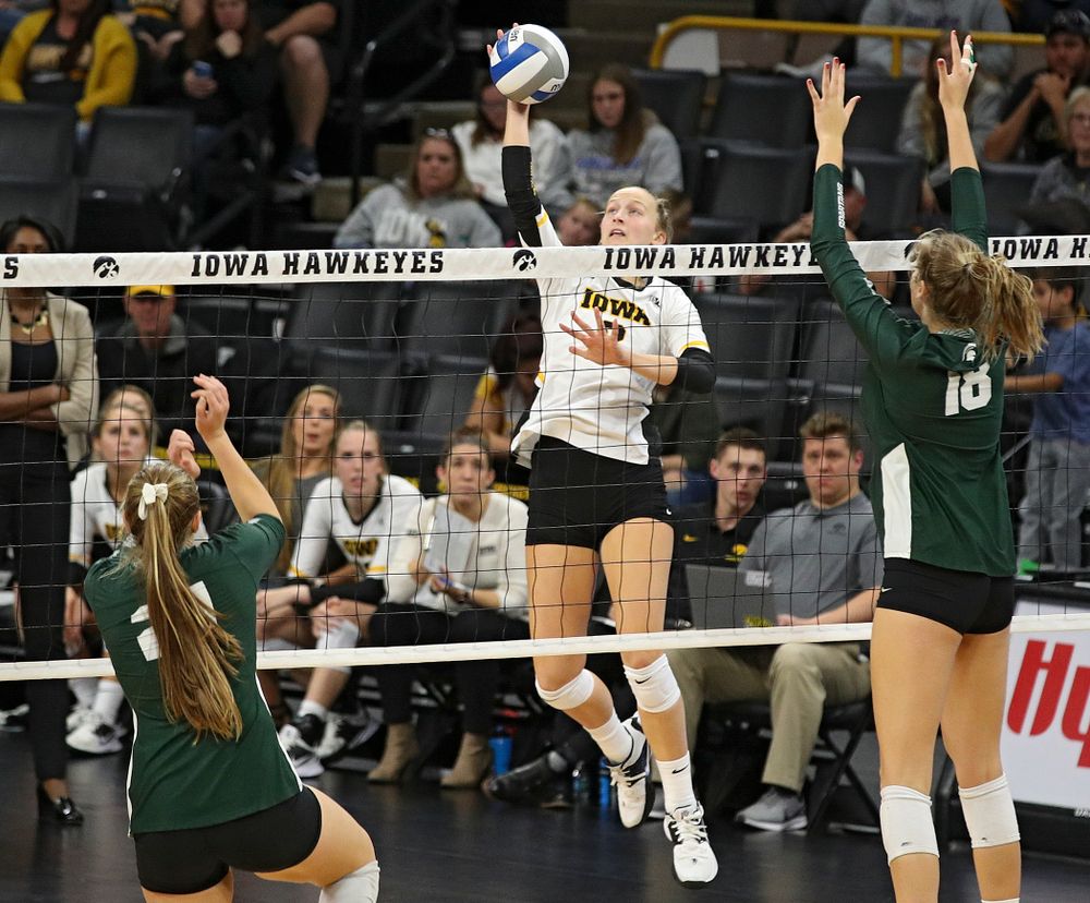 Iowa’s Kyndra Hansen (8) lines up a shot during the fifth set of their volleyball match at Carver-Hawkeye Arena in Iowa City on Sunday, Oct 13, 2019. (Stephen Mally/hawkeyesports.com)