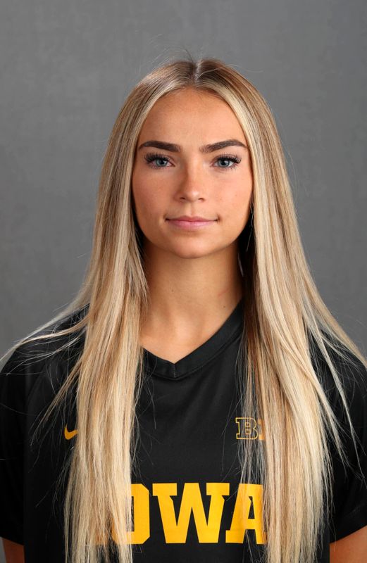 Meike Ingles - Women's Soccer - University of Iowa Athletics