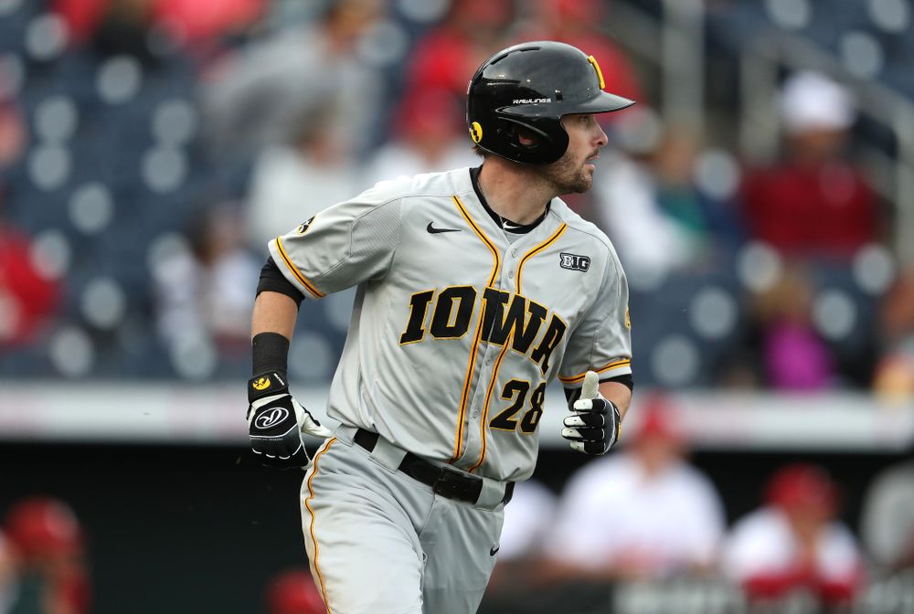 Iowa Hawkeyes Chris Whelan (28) against the Indiana Hoosiers in the first round of the Big Ten Baseball Tournament Wednesday, May 22, 2019 at TD Ameritrade Park in Omaha, Neb. (Brian Ray/hawkeyesports.com)