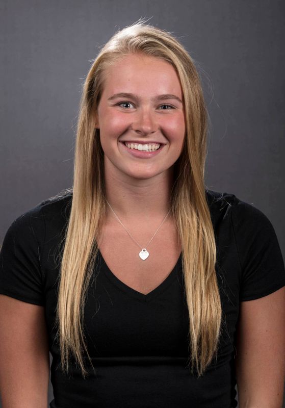 Carly O'Brien - Women's Swim &amp; Dive - University of Iowa Athletics