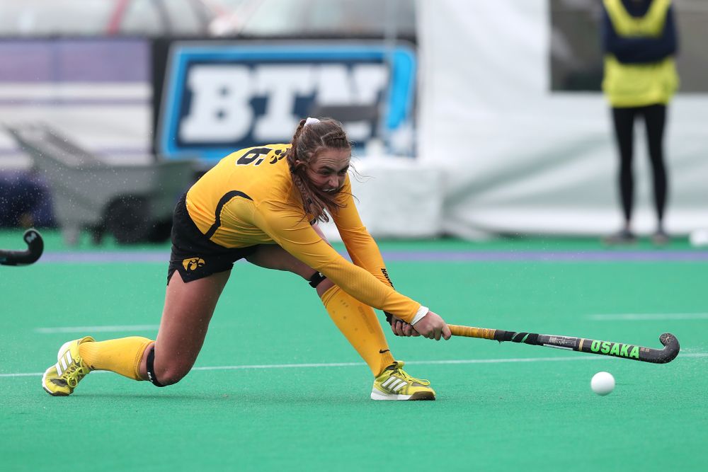Iowa Hawkeyes Anthe Nijziel (6) against the Michigan Wolverines in the semi-finals of the Big Ten Tournament Friday, November 2, 2018 at Lakeside Field on the campus of Northwestern University in Evanston, Ill. (Brian Ray/hawkeyesports.com)