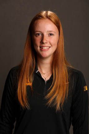 Cara Burns - Women's Rowing - University of Iowa Athletics