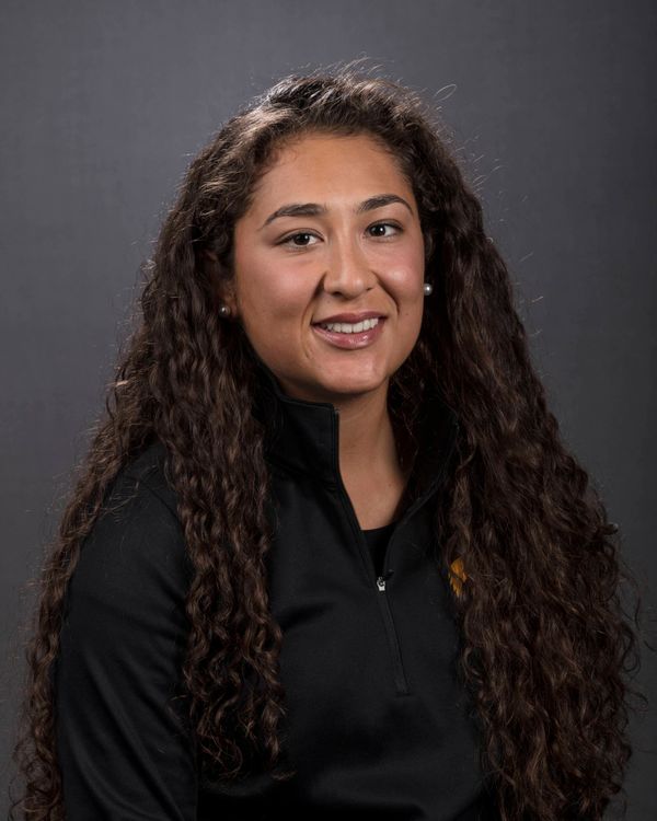 Daniella Ibarra - Softball - University of Iowa Athletics