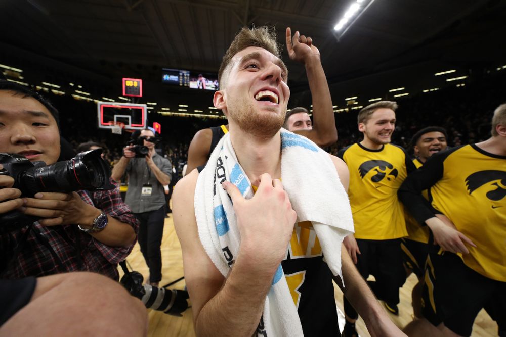 Iowa Hawkeyes guard Jordan Bohannon (3) celebrates after defeating the Indiana Hoosiers in overtime Friday, February 22, 2019 at Carver-Hawkeye Arena. (Brian Ray/hawkeyesports.com)