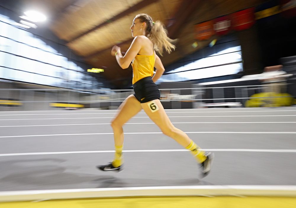 Iowa’s Mary Arch runs the women’s 3000 meter run event during the Hawkeye Invitational at the Recreation Building in Iowa City on Saturday, January 11, 2020. (Stephen Mally/hawkeyesports.com)