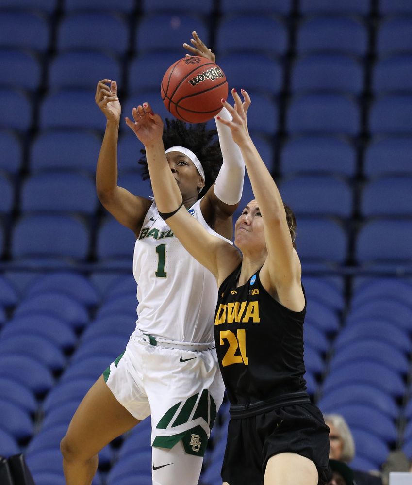 Iowa Hawkeyes forward Hannah Stewart (21) against the Baylor Lady Bears in the regional final of the 2019 NCAA Women's College Basketball Tournament Monday, April 1, 2019 at Greensboro Coliseum in Greensboro, NC.(Brian Ray/hawkeyesports.com)