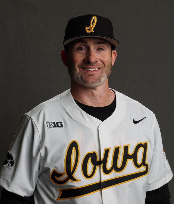 Nic Ungs - Baseball - University of Iowa Athletics