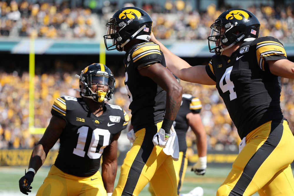 Iowa Hawkeyes wide receiver Ihmir Smith-Marsette (6) scores a touchdown against the Rutgers Scarlet Knights Saturday, September 7, 2019 at Kinnick Stadium. (Brian Ray/hawkeyesports.com)