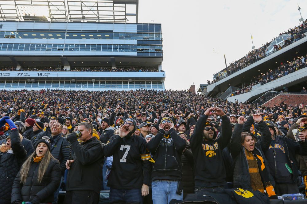 Fans cheer during Iowa football vs Minnesota on Saturday, November 16, 2019 at Kinnick Stadium. (Lily Smith/hawkeyesports.com)