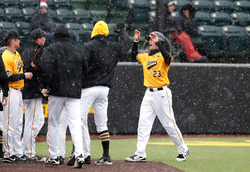 Iowa Hawkeyes infielder Kyle Crowl (23) against the Ohio State Buckeyes Sunday, April 8, 2018 at Duane Banks Field.(Brian Ray/hawkeyesports.com)