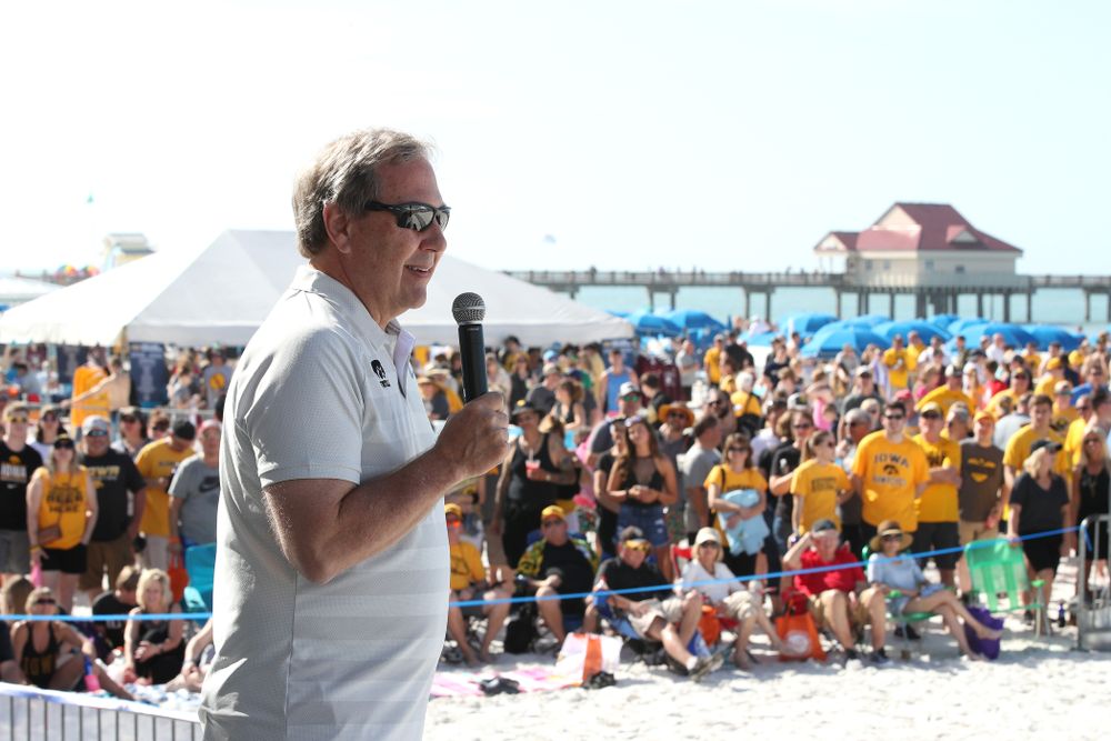 University of Iowa President Bruce Harreld during the Outback Bowl Beach Day Sunday, December 30, 2018 at Clearwater Beach. (Brian Ray/hawkeyesports.com)