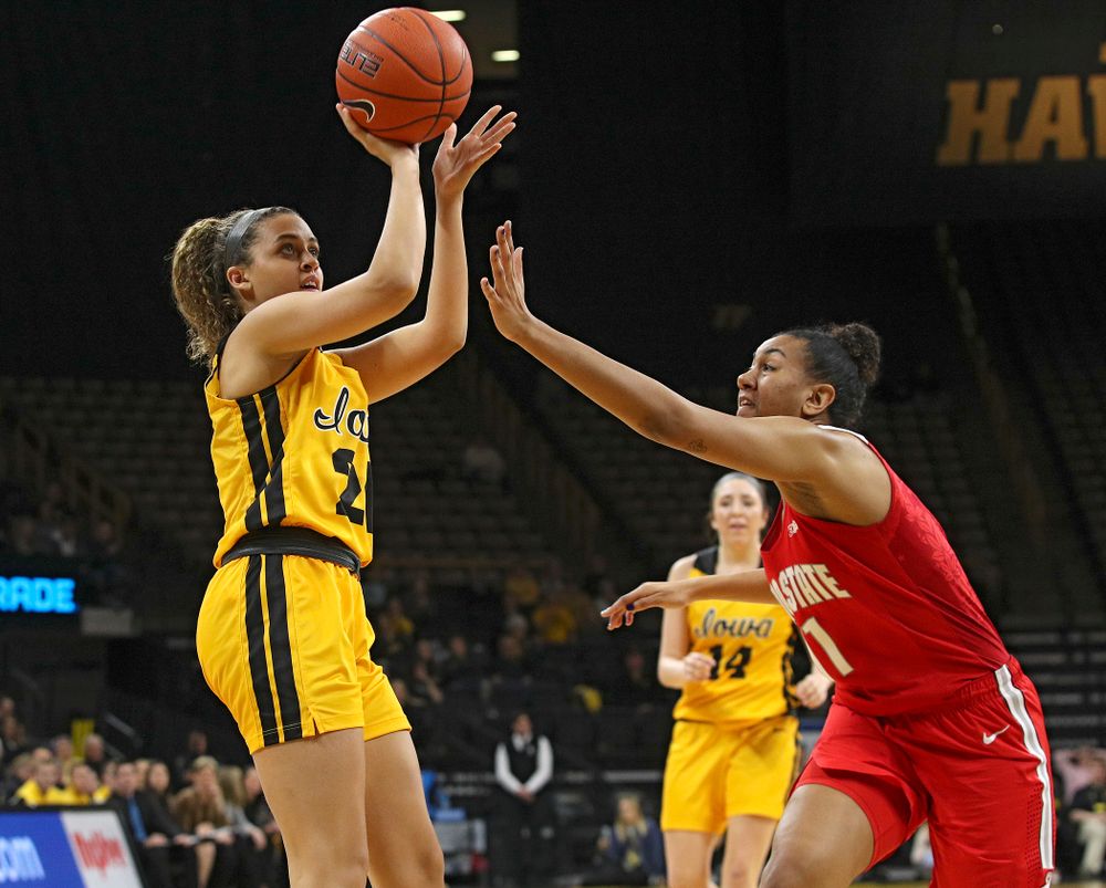Iowa Hawkeyes guard Gabbie Marshall (24) makes a basket during the second quarter of their game at Carver-Hawkeye Arena in Iowa City on Thursday, January 23, 2020. (Stephen Mally/hawkeyesports.com)