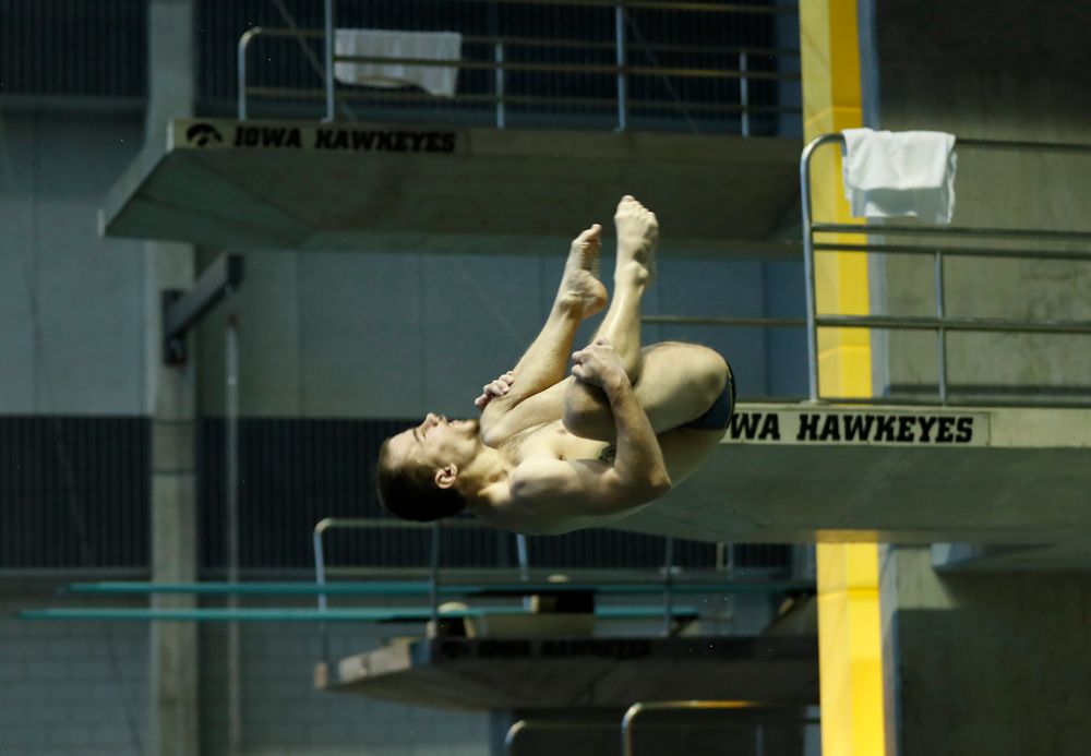  Saturday, January 13, 2018 (Brian Ray/hawkeyesports.com)Iowa's Anton Hoherz competes on the one meter springboard 
