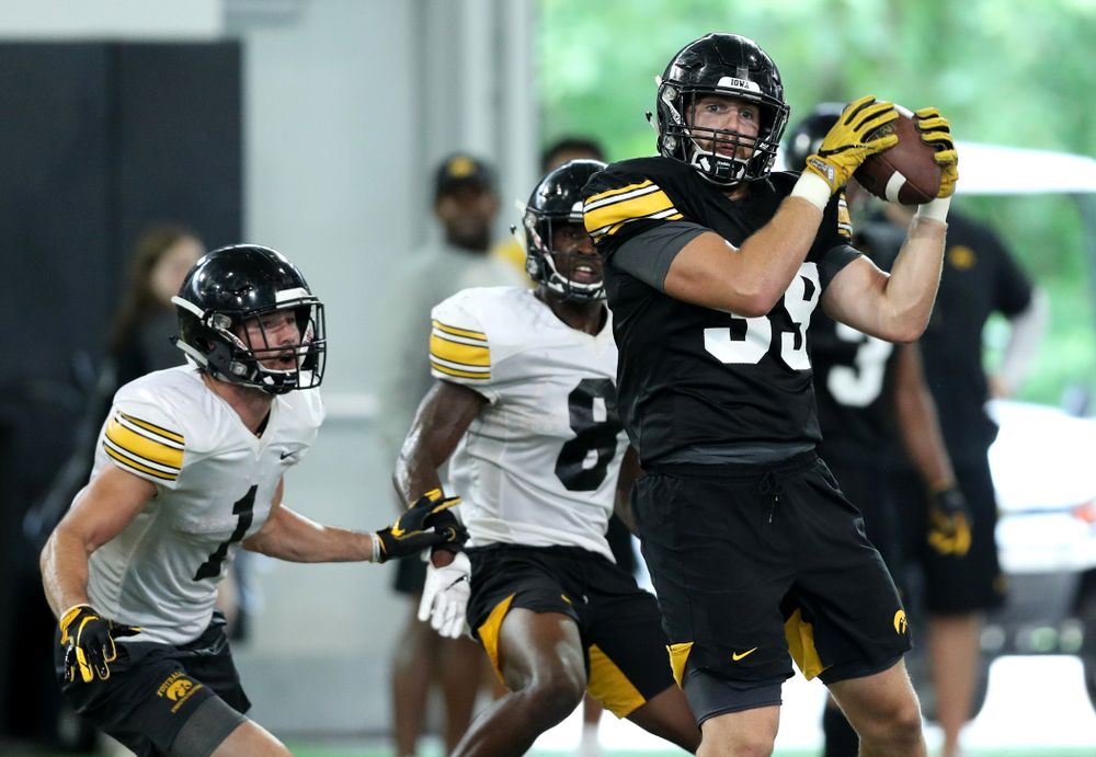 Iowa Hawkeyes tight end Nate Wieting (39) during Fall Camp Practice No. 16 Tuesday, August 20, 2019 at the Ronald D. and Margaret L. Kenyon Football Practice Facility. (Brian Ray/hawkeyesports.com)