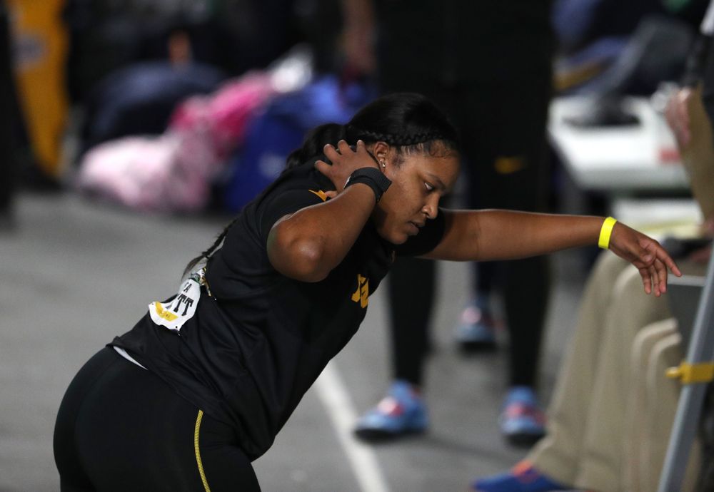 Iowa's Nia Britt competes in the Shot Put during the Black and Gold Premier meet Saturday, January 26, 2019 at the Recreation Building. (Brian Ray/hawkeyesports.com)