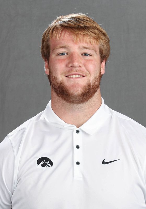 Tyler Elsbury - Football - University of Iowa Athletics