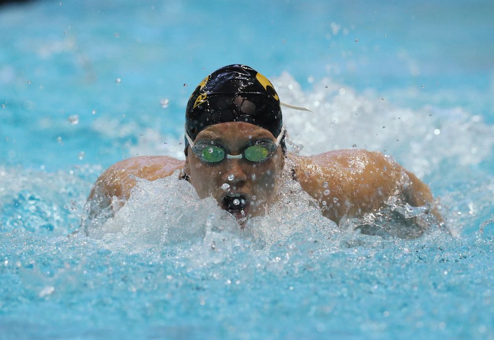 Iowa's Devin Jacobs swims the 200 yard Individual Medley Thursday, November 15, 2018 during the 2018 Hawkeye Invitational at the Campus Recreation and Wellness Center. (Brian Ray/hawkeyesports.com)