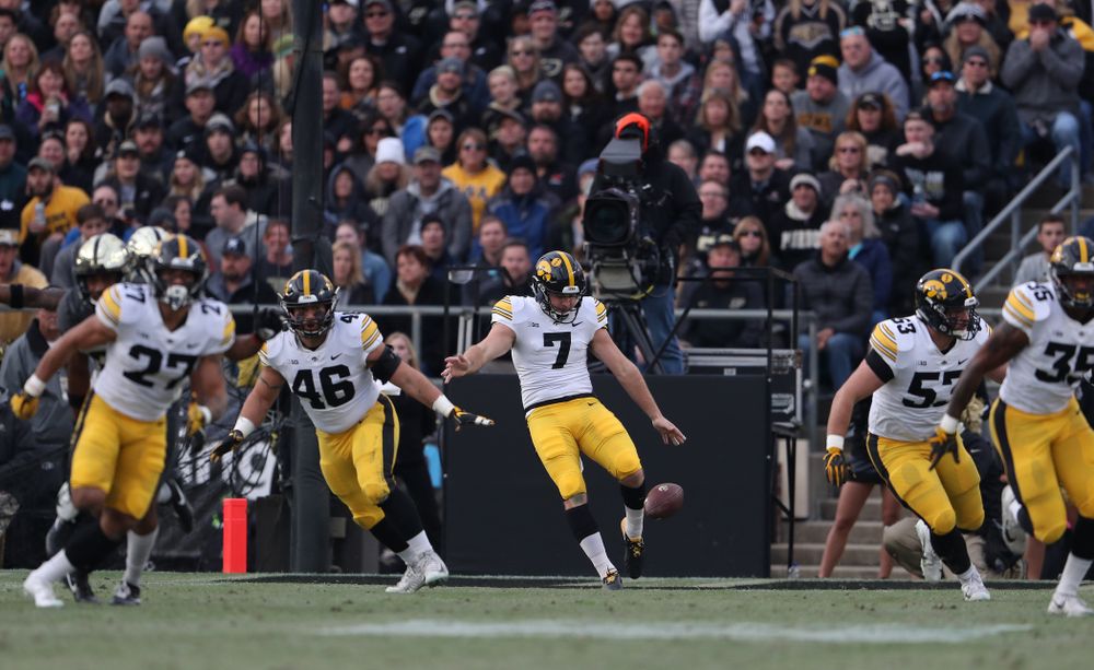 Iowa Hawkeyes punter Colten Rastetter (7) against the Purdue Boilermakers Saturday, November 3, 2018 Ross Ade Stadium in West Lafayette, Ind. (Brian Ray/hawkeyesports.com)