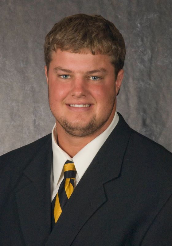 Matt Tobin - Football - University of Iowa Athletics