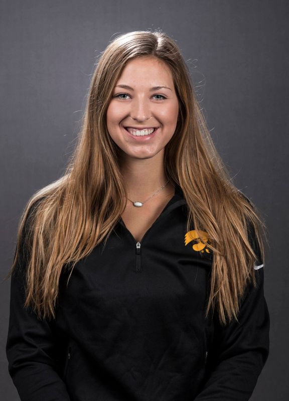 Hannah Bluder - Women's Rowing - University of Iowa Athletics