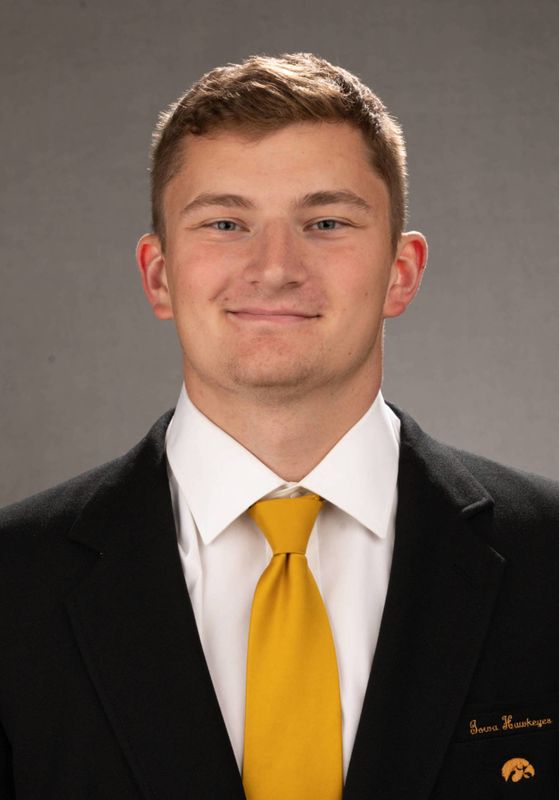 Nate Vejvoda - Football - University of Iowa Athletics