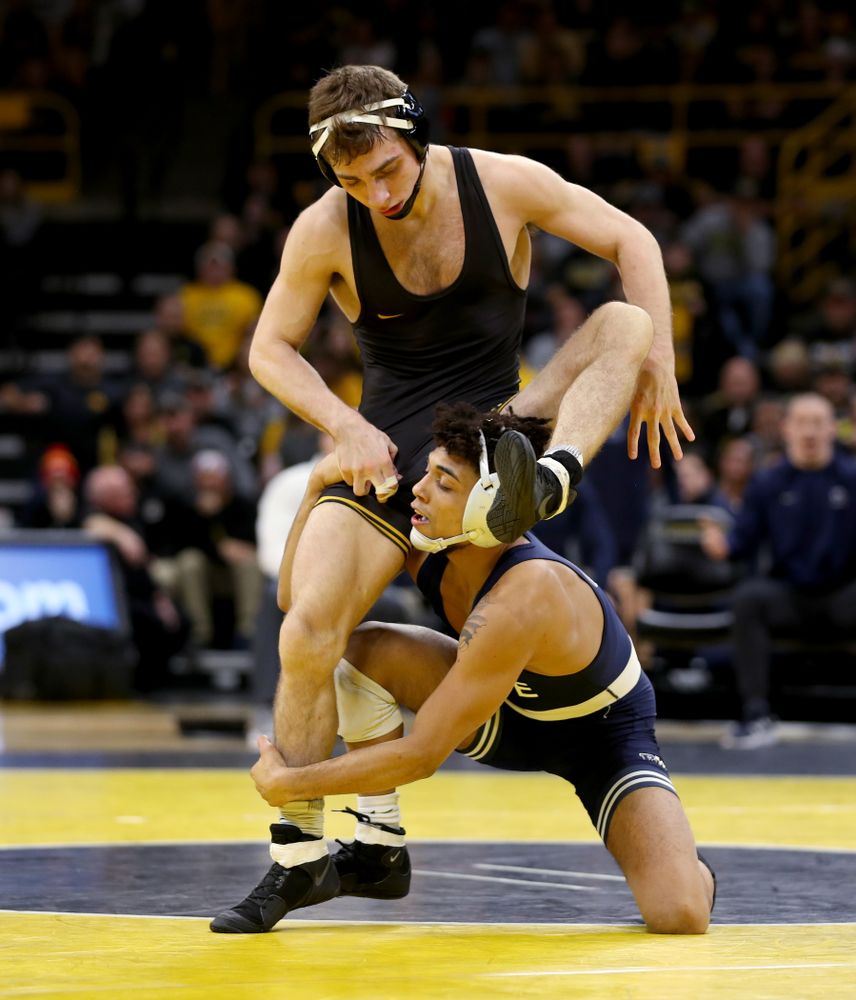 Iowa’s Austin DeSanto wrestles Penn State’s Roman Bravo-Young at 133 pounds Friday, January 31, 2020 at Carver-Hawkeye Arena. DeSanto Injury defaulted. (Brian Ray/hawkeyesports.com)
