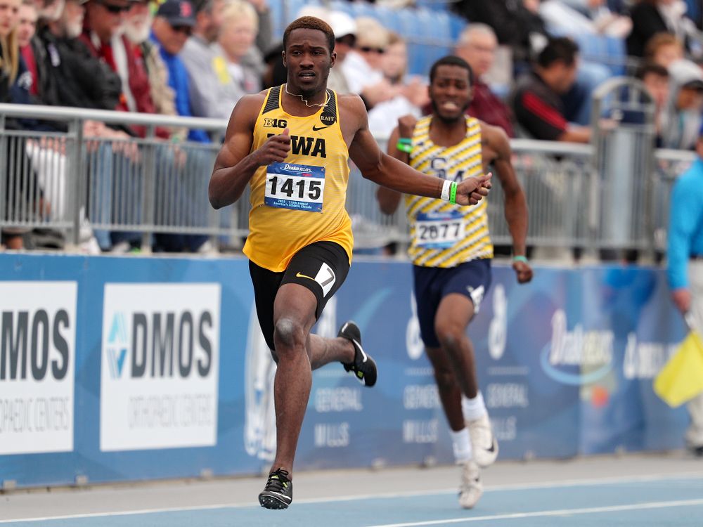 Iowa's Karayme Bartley runs the men's 200 meter dash event during the second day of the Drake Relays at Drake Stadium in Des Moines on Friday, Apr. 26, 2019. (Stephen Mally/hawkeyesports.com)