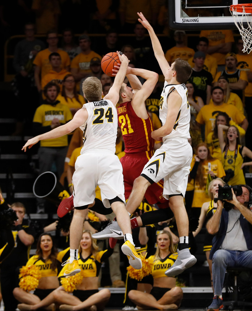 Iowa Hawkeyes forward Nicholas Baer (51) 