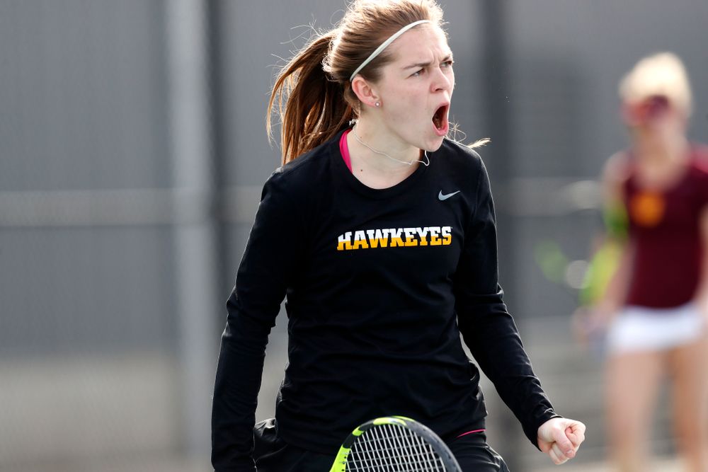 Zoe Douglas against Minnesota Friday, April 20, 2018 at the Hawkeye Tennis and Recreation Center. (Brian Ray/hawkeyesports.com)