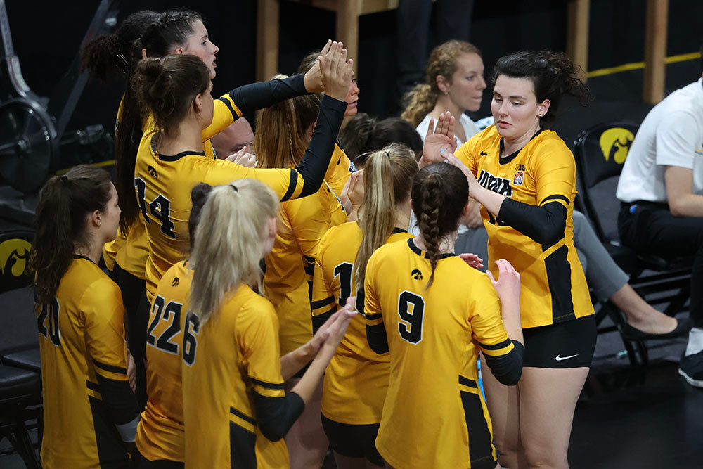 VB Notebook: Hawkeye Invitational - Iowa Hawkeyes Athletics - Official ...