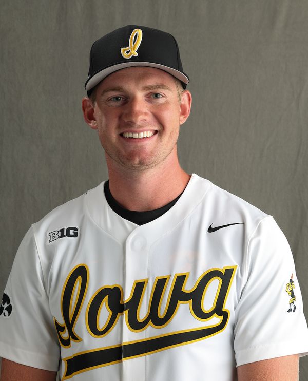 Andy  Nelson - Baseball - University of Iowa Athletics