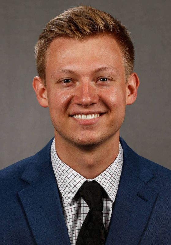 Justin Elsner - Football - University of Iowa Athletics