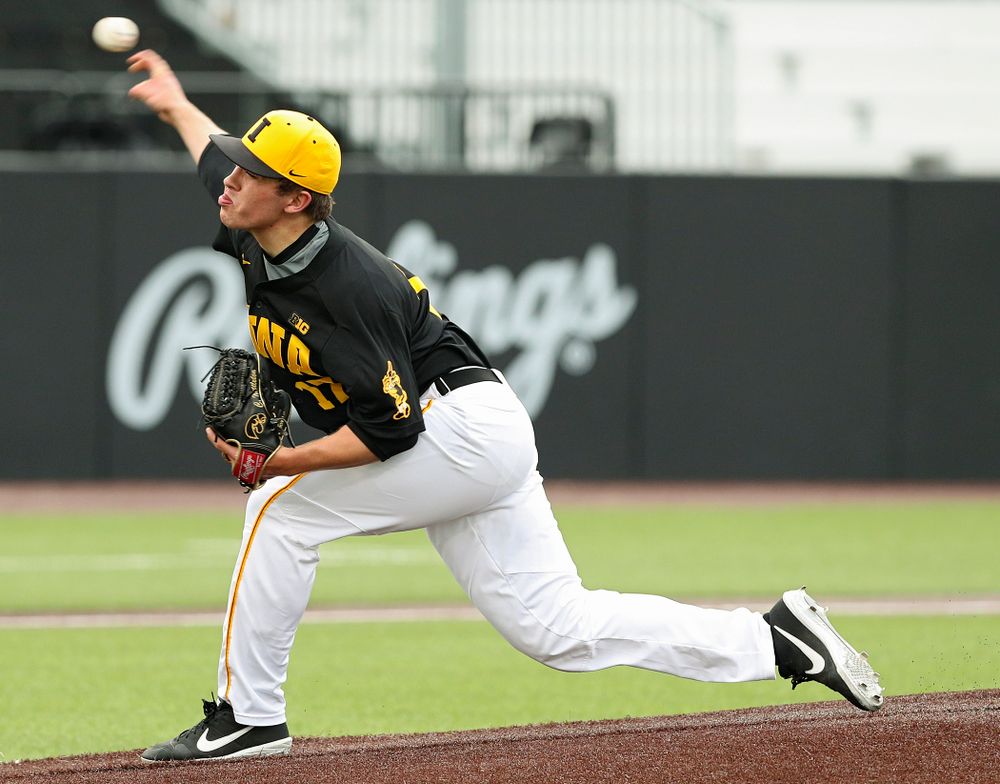 Iowa Hawkeyes pitcher Clayton Nettleton (17) delivers to the plate for a strikeout during the first inning of their game against Western Illinois at Duane Banks Field in Iowa City on Wednesday, May. 1, 2019. (Stephen Mally/hawkeyesports.com)