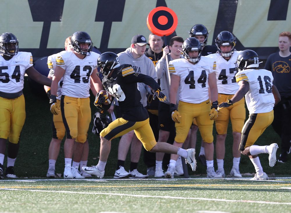 Iowa Hawkeyes wide receiver Nico Ragaini (89) during the teamÕs final spring practice Friday, April 26, 2019 at the Kenyon Football Practice Facility. (Brian Ray/hawkeyesports.com)