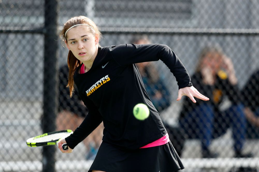 Zoe Douglas against Minnesota Friday, April 20, 2018 at the Hawkeye Tennis and Recreation Center. (Brian Ray/hawkeyesports.com)