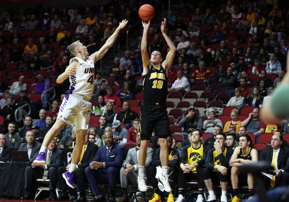 Iowa Hawkeyes guard Joe Wieskamp (10) against the Northern Iowa Panthers in the Hy-Vee Classic Saturday, December 15, 2018 at Wells Fargo Arena in Des Moines. (Brian Ray/hawkeyesports.com)