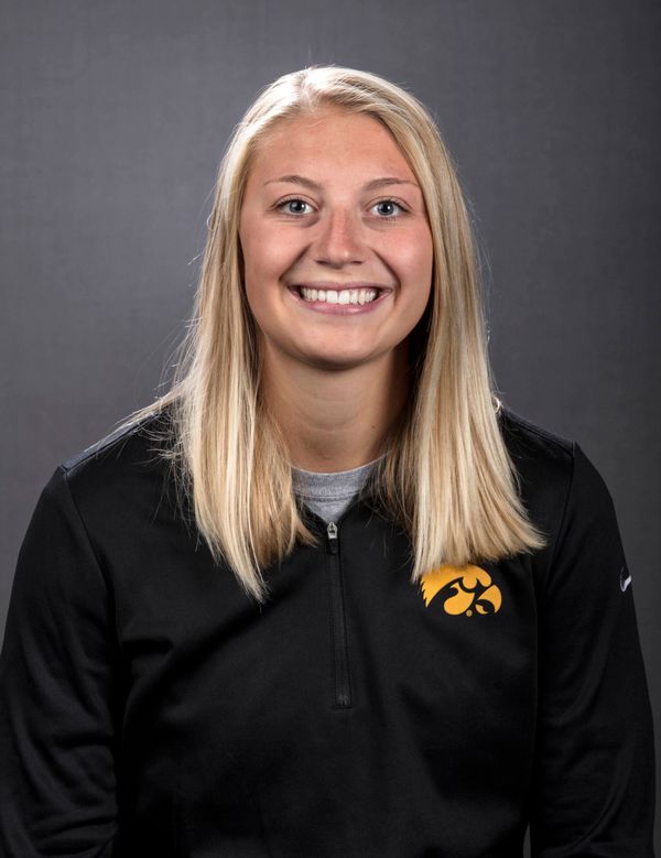 Carly Mohns - Women's Basketball - University of Iowa Athletics